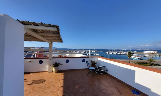 Calasetta House | Holiday Home 'La Perla Del Mare' with Sea View, Wi-Fi and Air Conditioning