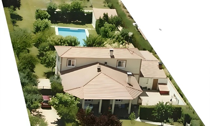 Villabanez House | Holiday Home 'La Zanja' with Private Pool, Private Terrace and Wi-Fi