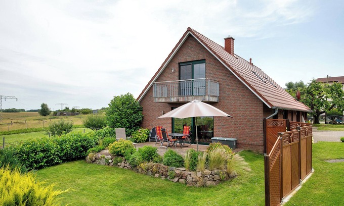 Rampe House | Holiday Home 'Large holiday home with lake view' with private terrace and Wi-Fi