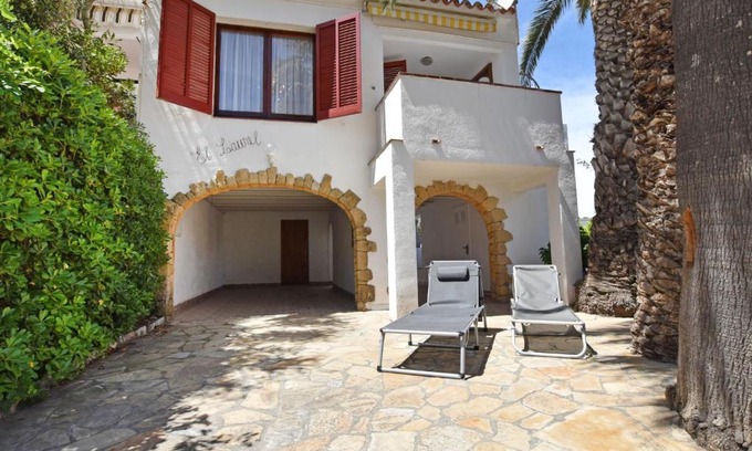 Torredembarra House | Holiday Home Laurel by Interhome