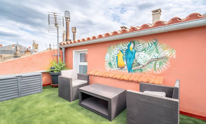 Olonzac House | Holiday Home 'Le Parcours Cathare' with Mountain View, Wi-Fi and Air Conditioning