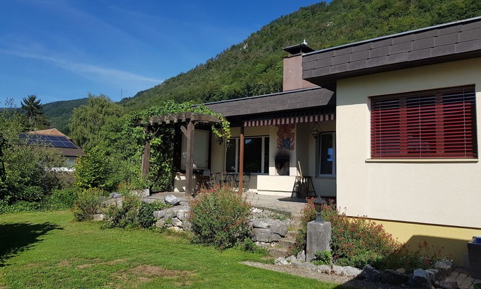 Egerkingen House | Holiday home Luma (with terrace and garden)