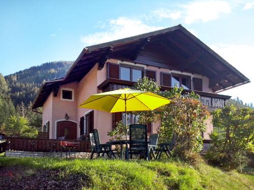 Oeblarn House | Holiday Home Lux by Interhome