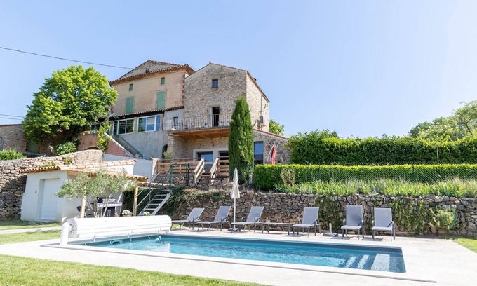 La Tour-Sur-Orb House | Holiday Home 'Maison De Village' with Private Pool, Wi-Fi and Air Conditioning