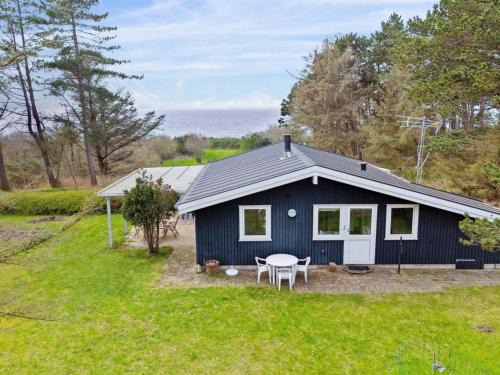 Faarevejle House | Holiday Home Marius - 30m from the sea by Interhome