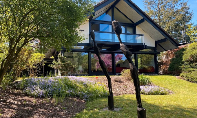 Kagel House | Holiday Home 'Mit Ruhe Wasser Licht' with Private Terrace, Private Garden and Wi-Fi