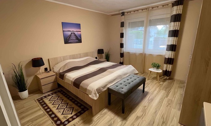 Fonyod House | Holiday home only 300 m to Lake Balaton with WLAN and washing machine