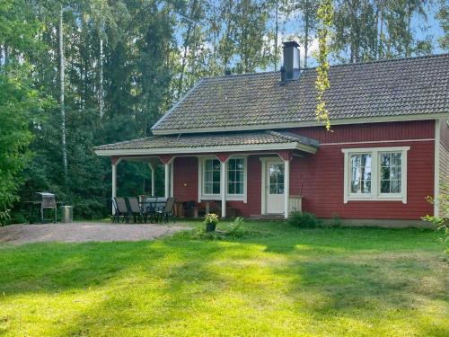 Iltasmaki House | Holiday Home Patrakka by Interhome