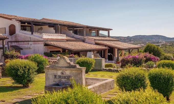 Palau House | Holiday Home 'Residence La Virginia' with Sea View, Private Terrace and Private Garden