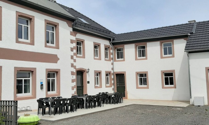 Rodershausen House | Holiday Home 'Rodershausen' with Private Terrace and Wi-Fi