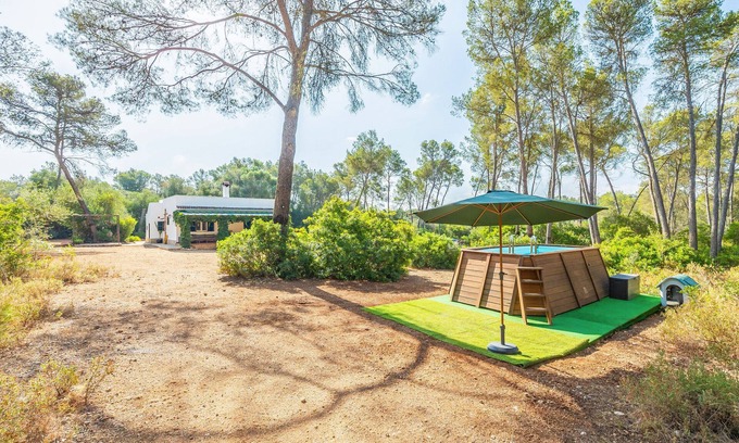 Sencelles House | Holiday Home 'Sa Rota De Can Xito' with Private Pool, Private Terrace and Wi-Fi