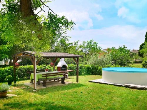 Buici House | Holiday Home Sara by Interhome