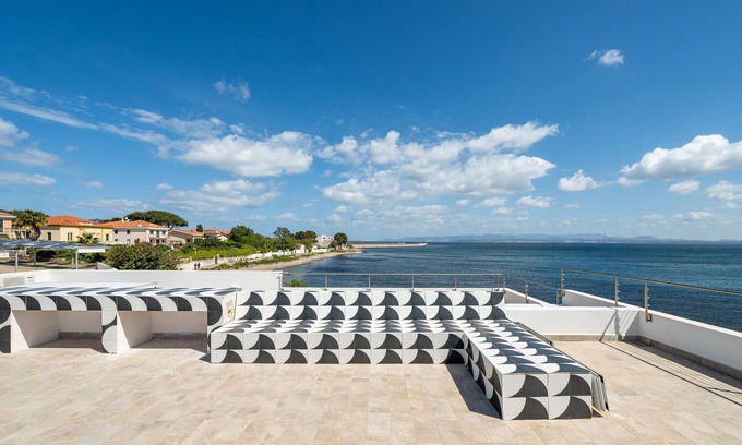 Carloforte House | Holiday Home 'Sul Mare 32' with Sea View, Wi-Fi and Air Conditioning