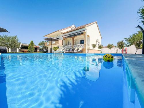 Brisevo House | Holiday Home Tina & Tino by Interhome