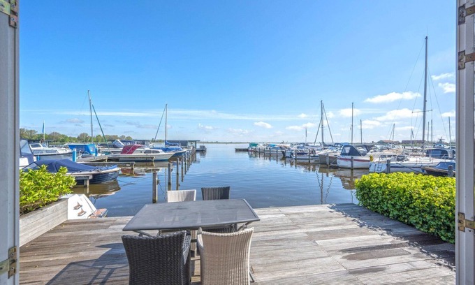 Municipality of Uitgeest House | Holiday home with an amazing view!