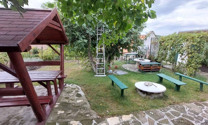 Tihany House | Holiday home with garden only 50 meters from the center