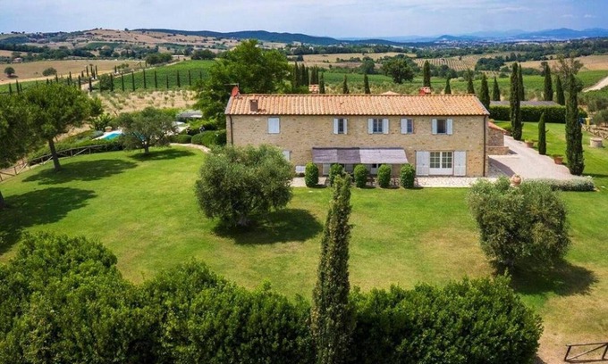 Magliano in Toscana House | Holiday house Magliano in Toscana for 1 - 17 persons with 8 bedrooms - Holiday home