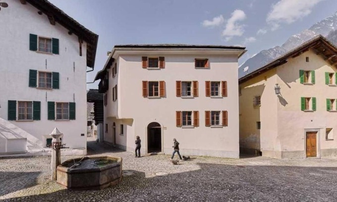 Promontogno House | Holiday house Bondo for 1 - 9 persons with 5 bedrooms - Historical building