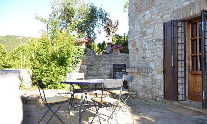 Corciano House | Holiday house Corciano for 1 - 3 persons with 1 bedroom - Twin house