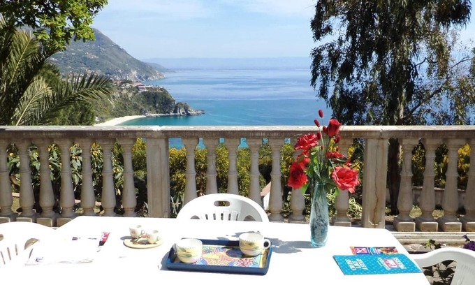 Ricadi House | Holiday house Faro Capo Vaticano for 1 - 6 persons with 2 bedrooms - Holiday house