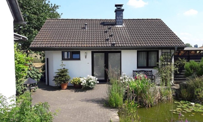 Rhein-Erft-Kreis District House | Holiday house Hürth for 1 - 4 persons with 1 bedroom - Holiday home