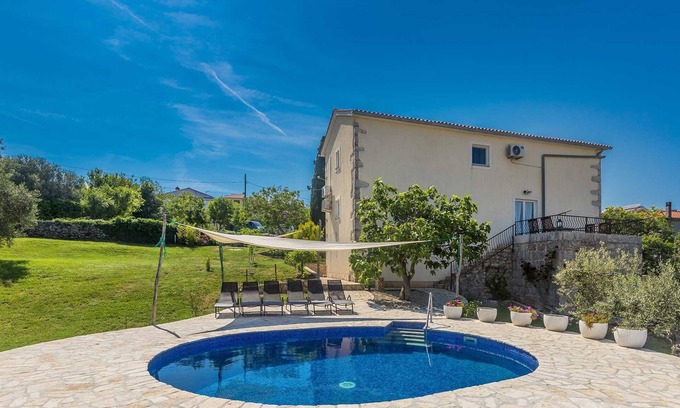 Salatic House | Holiday house JELE