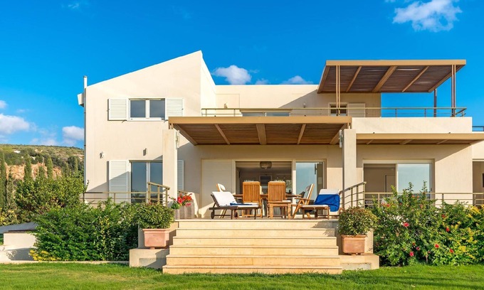 Lavreotiki House | Holiday house Lavrion for 1 - 10 persons with 5 bedrooms - Holiday home