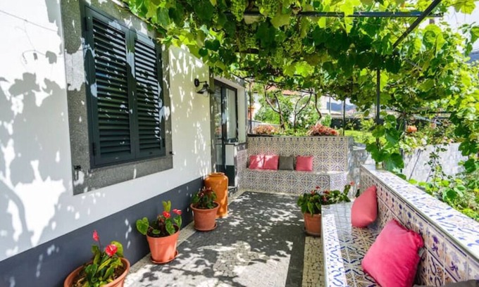 Machico House | Holiday house Machico for 1 - 6 persons with 3 bedrooms - Holiday house