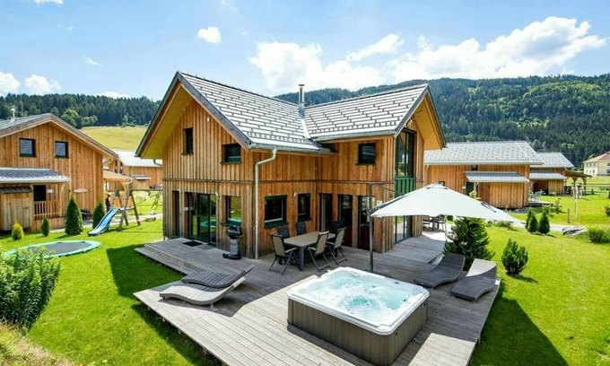 Murau House | Holiday house Murau for 1 - 12 persons with 4 bedrooms - Holiday apartment in one or multi-family ho