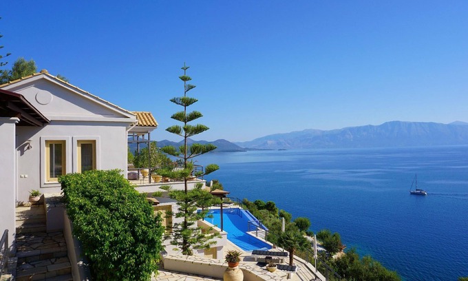 Perigiali House | Holiday house Perigiali for 1 - 8 persons with 4 bedrooms - Holiday house