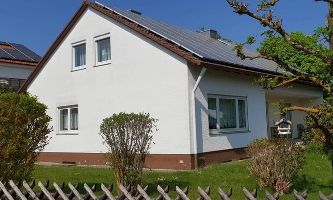 Bellenberg House | Holiday house - quiet location with shops - up to 9 people