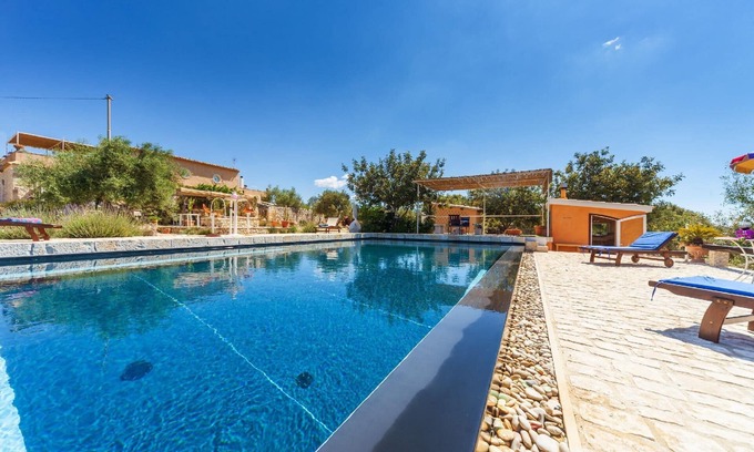 Scicli House | Holiday house Scicli for 1 - 7 persons with 3 bedrooms - Holiday home