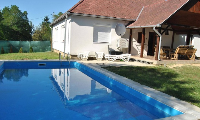Szolosgyorok House | Holiday house Szõlõsgyörök for 1 - 7 persons with 3 bedrooms - Holiday house