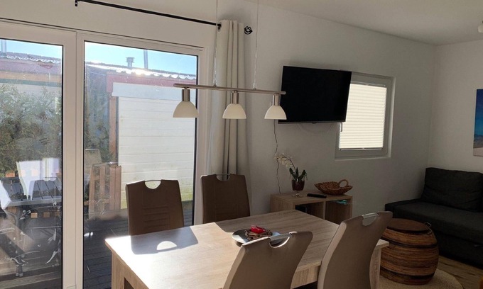 Onderdijk House | Holiday house Wervershoof for 1 - 5 persons with 2 bedrooms - Holiday house