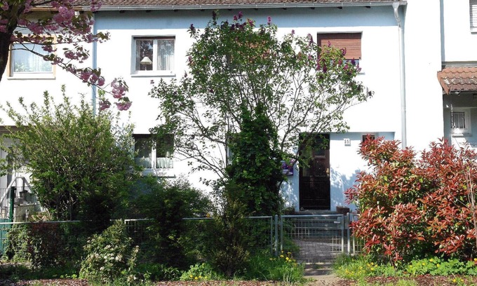 Bierstadt House | Holiday house Wiesbaden for 1 - 4 persons with 3 bedrooms - Row house
