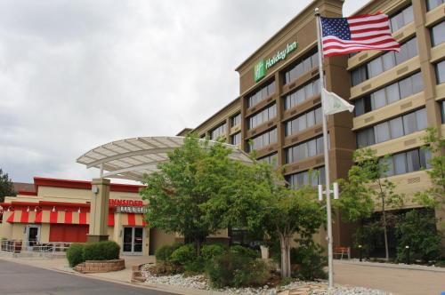 Lakewood Hotel | Holiday Inn Denver Lakewood by IHG