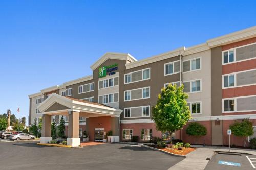 Sumner Hotel | Holiday Inn Express and Suites Sumner by IHG
