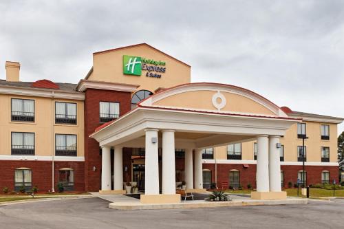 Andalusia Hotel | Holiday Inn Express - Andalusia by IHG