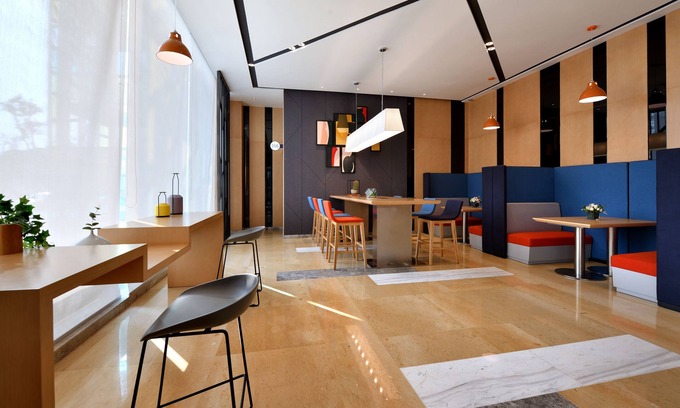 Chengdu Hotel | Holiday Inn Express Chengdu Tianhe by IHG