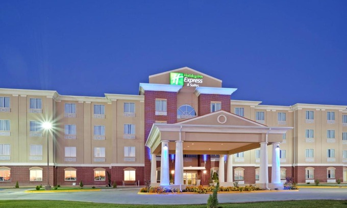 Dumas Hotel | Holiday Inn Express Hotel & Suites Dumas by IHG