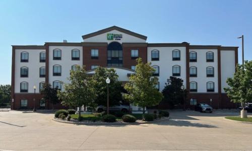 Ennis Hotel | Holiday Inn Express Hotel & Suites Ennis by IHG