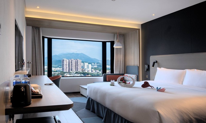 Luohu Hotel | Holiday Inn Express Shenzhen Dongmen by IHG