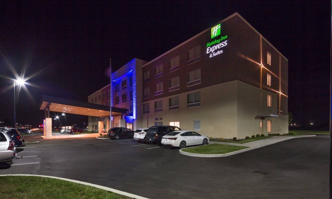 Whitestown Hotel | Holiday Inn Express & Suites Indianapolis NW - Zionsville by IHG