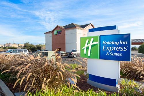 Watsonville Hotel | Holiday Inn Express & Suites Watsonville by IHG
