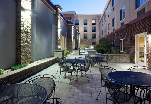 Aberdeen Hotel | Holiday Inn Express & Suites Aberdeen by IHG