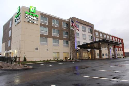 Marietta Hotel | Holiday Inn Express & Suites - Marietta by IHG