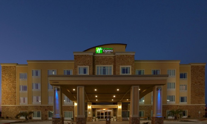 Buda Hotel | Holiday Inn Express & Suites Austin South-Buda by IHG