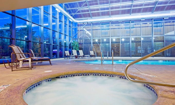 Absecon Hotel | Holiday Inn Express & Suites Absecon-Atlantic City by IHG