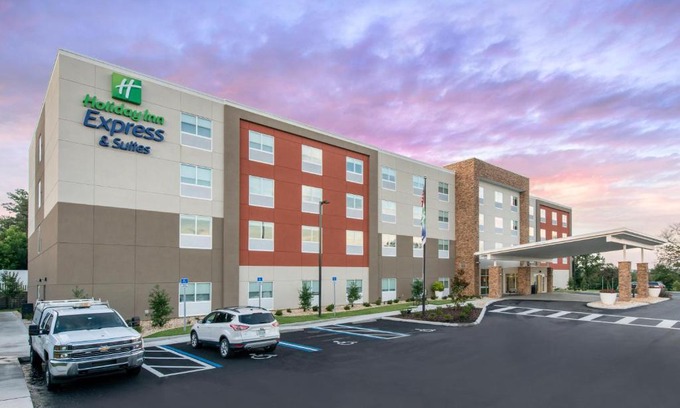 Alachua Hotel | Holiday Inn Express & Suites Alachua - Gainesville Area by IHG