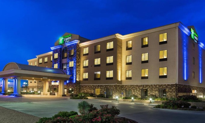 Midland Hotel | Holiday Inn Express & Suites Midland South I-20 by IHG